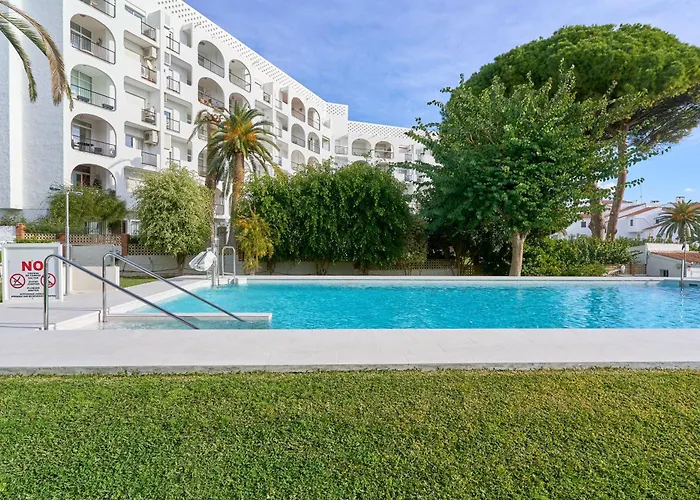 Carabeo 23- Acceso A La Playa Apartman Nerja